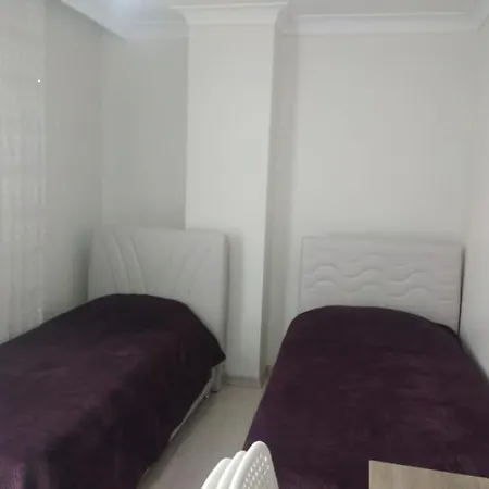 Appartement Merkezi Konumda Luks Rezidans Istanboel